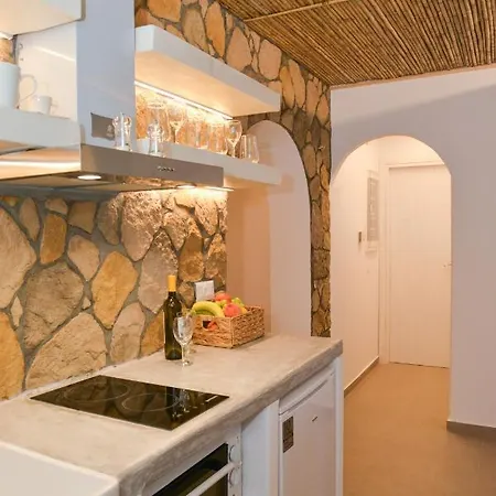 Apartment Mylopetra Milos