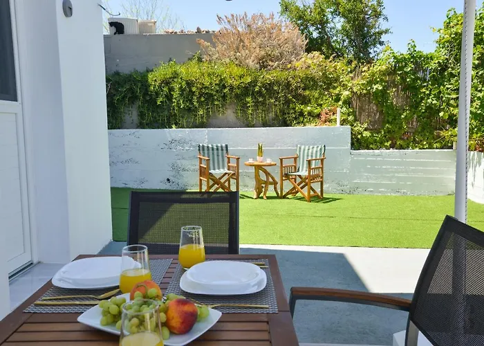 Mylopetra Milos Apartment