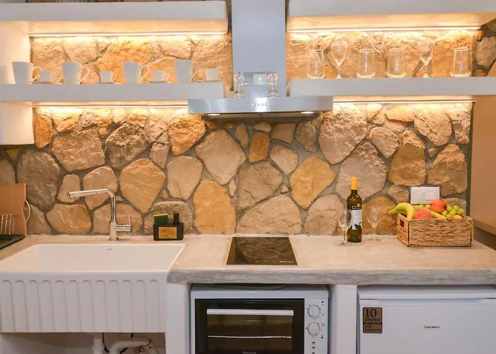 Apartment Mylopetra Milos