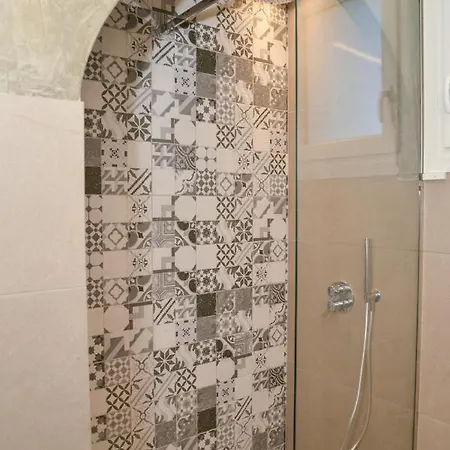 Mylopetra Milos Apartamento Tripití